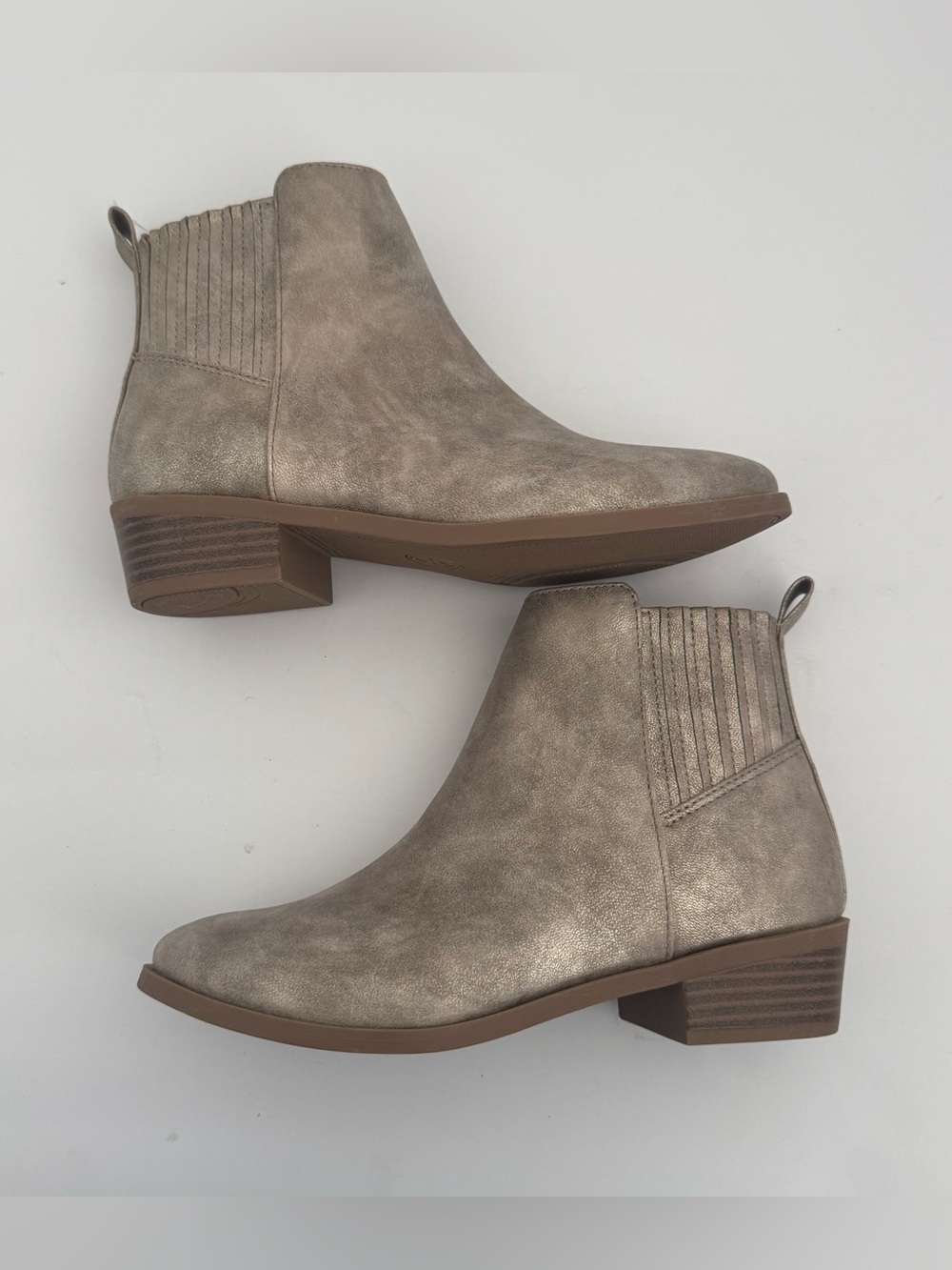 Girls 3 Taupe Chelsea Ankle Boots Side Zip Elastic Gore Block Heel Booties Shoes - Picture 9 of 14